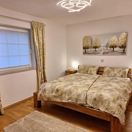 Modern & Gemuetlich Xl Apartment